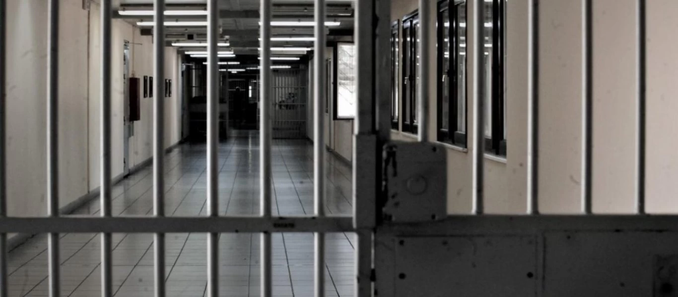 Επεισόδιο στις φυλακές Δομοκού - Άγριος ξυλοδαρμός γνωστού αντιεξουσιαστή από Αλβανό βαρυποινίτη